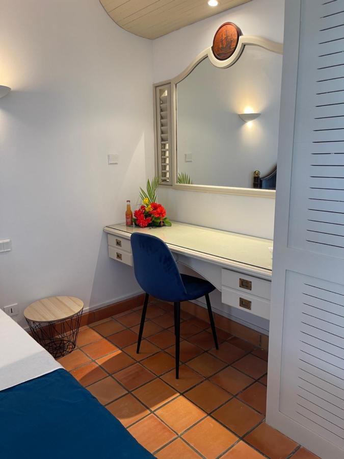 Appartement Vue Mer A 2 Minutes A Pied Des Plages Tartane 라 트리니테 외부 사진